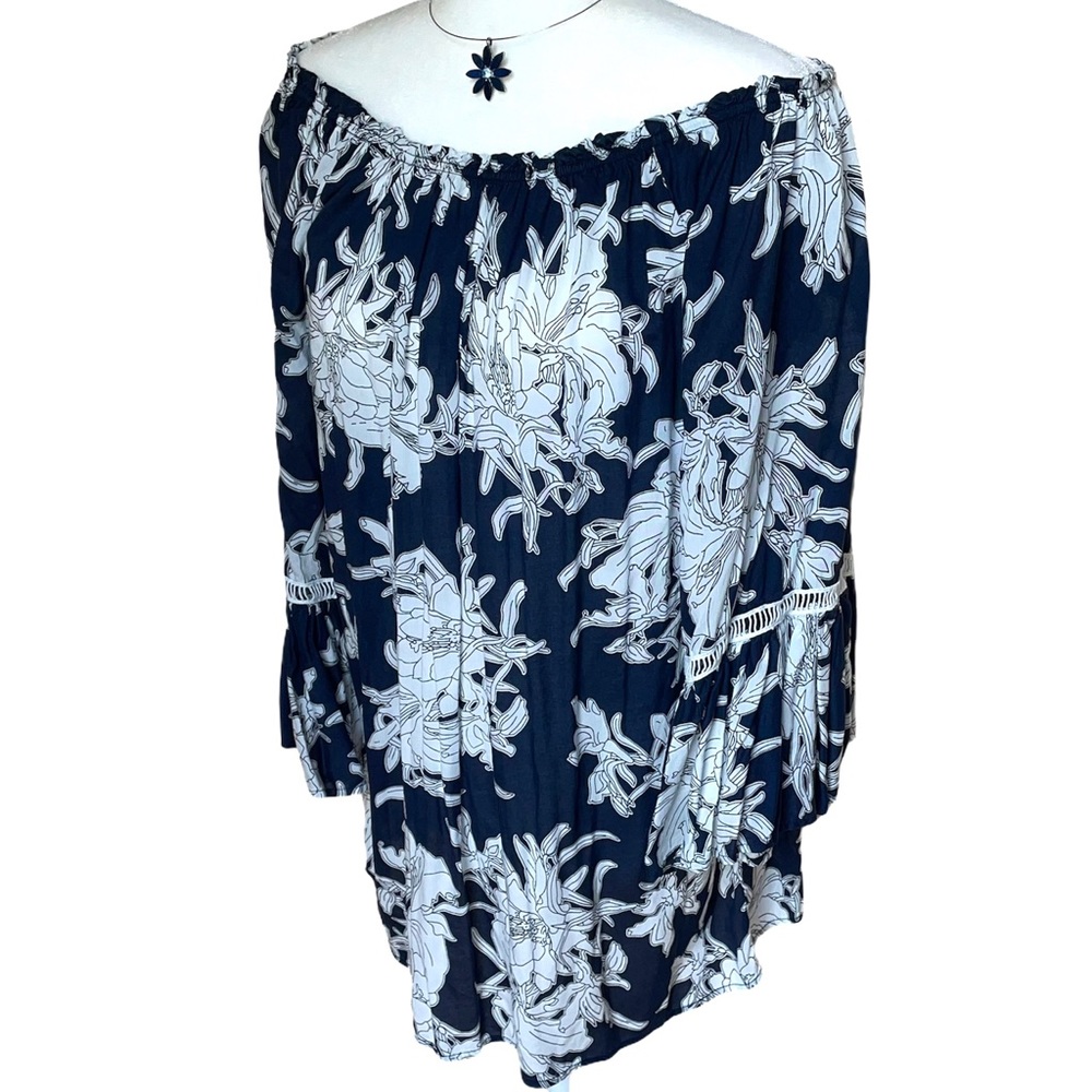 Chelsea & Theodore Floral Bell Sleeve Blou…